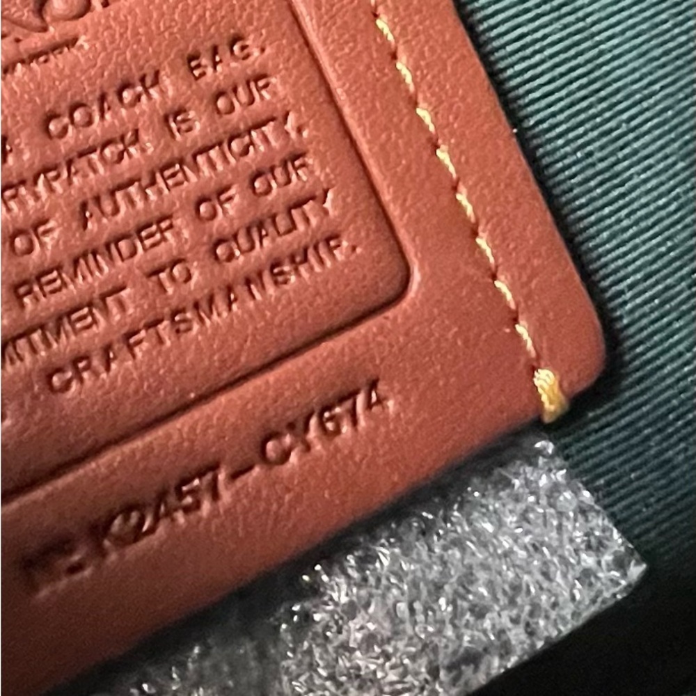 Coach Teri Shoulder Bag In Blocked Signature Leather - Picture 8 of 10